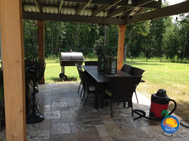 outdoor kitchen