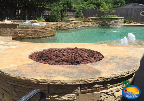 custom features by aqua blue custom pools