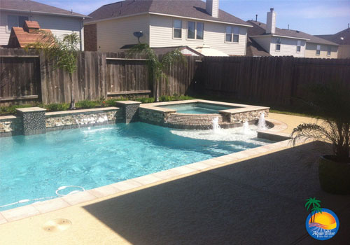 custom features by aqua blue custom pools